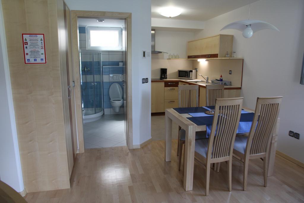 Apartments Veno Laško Habitación foto
