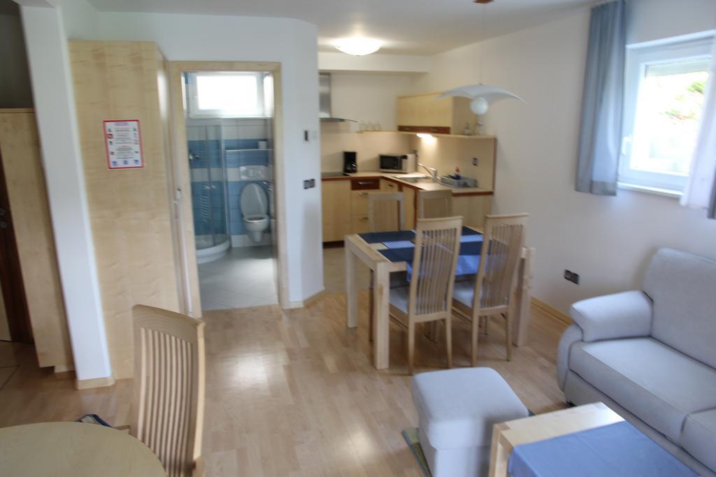 Apartments Veno Laško Habitación foto
