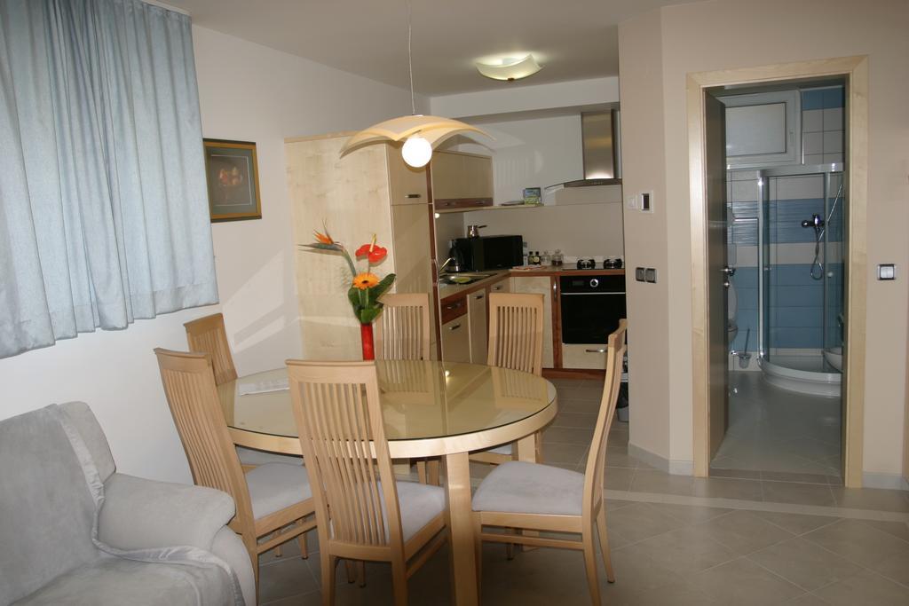 Apartments Veno Laško Habitación foto